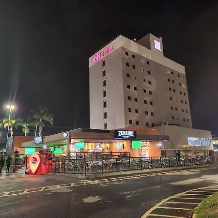 Ibis Montes Claros Shopping Hotel Exterior foto