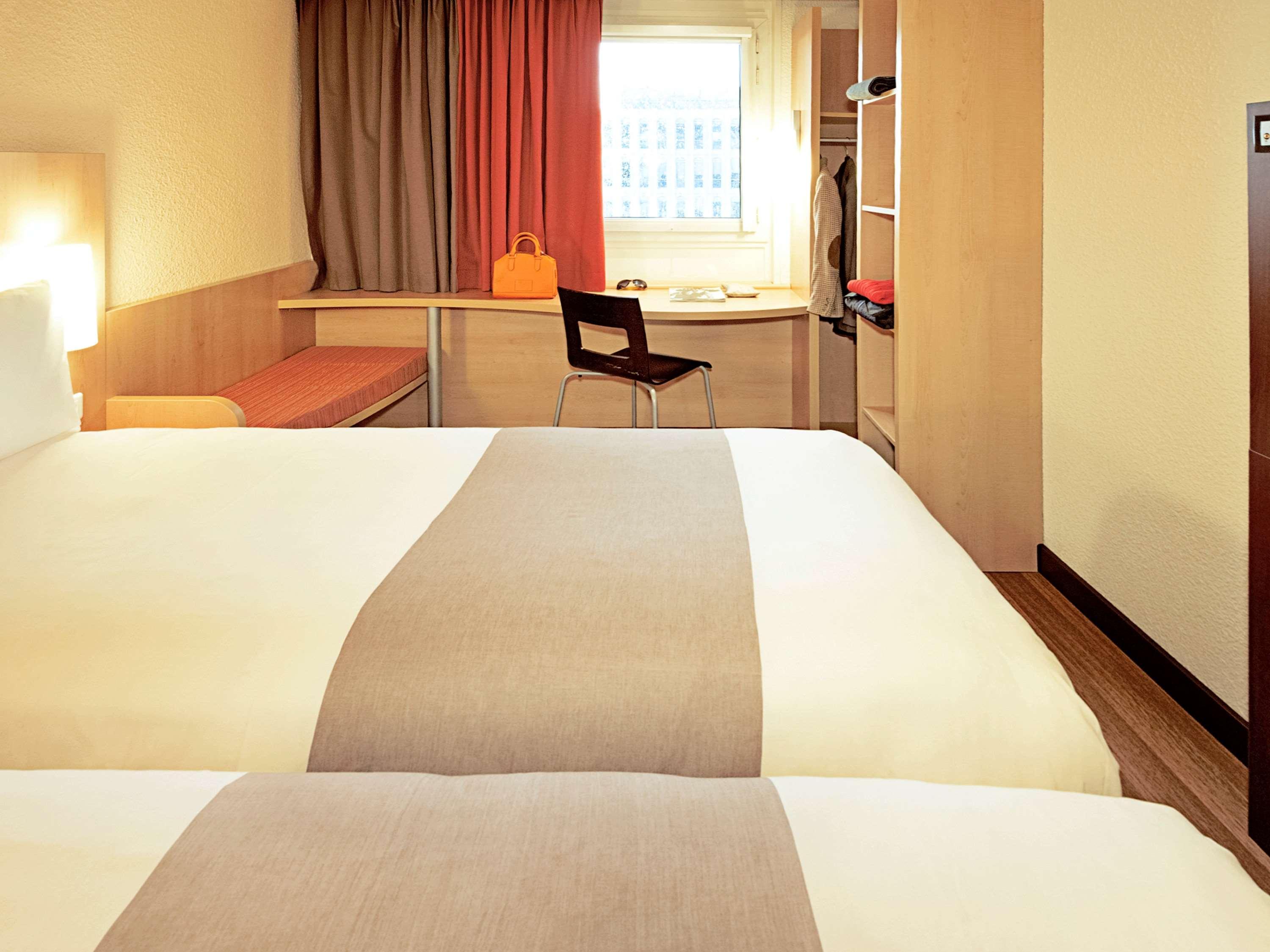 Ibis Montes Claros Shopping Hotel Exterior foto