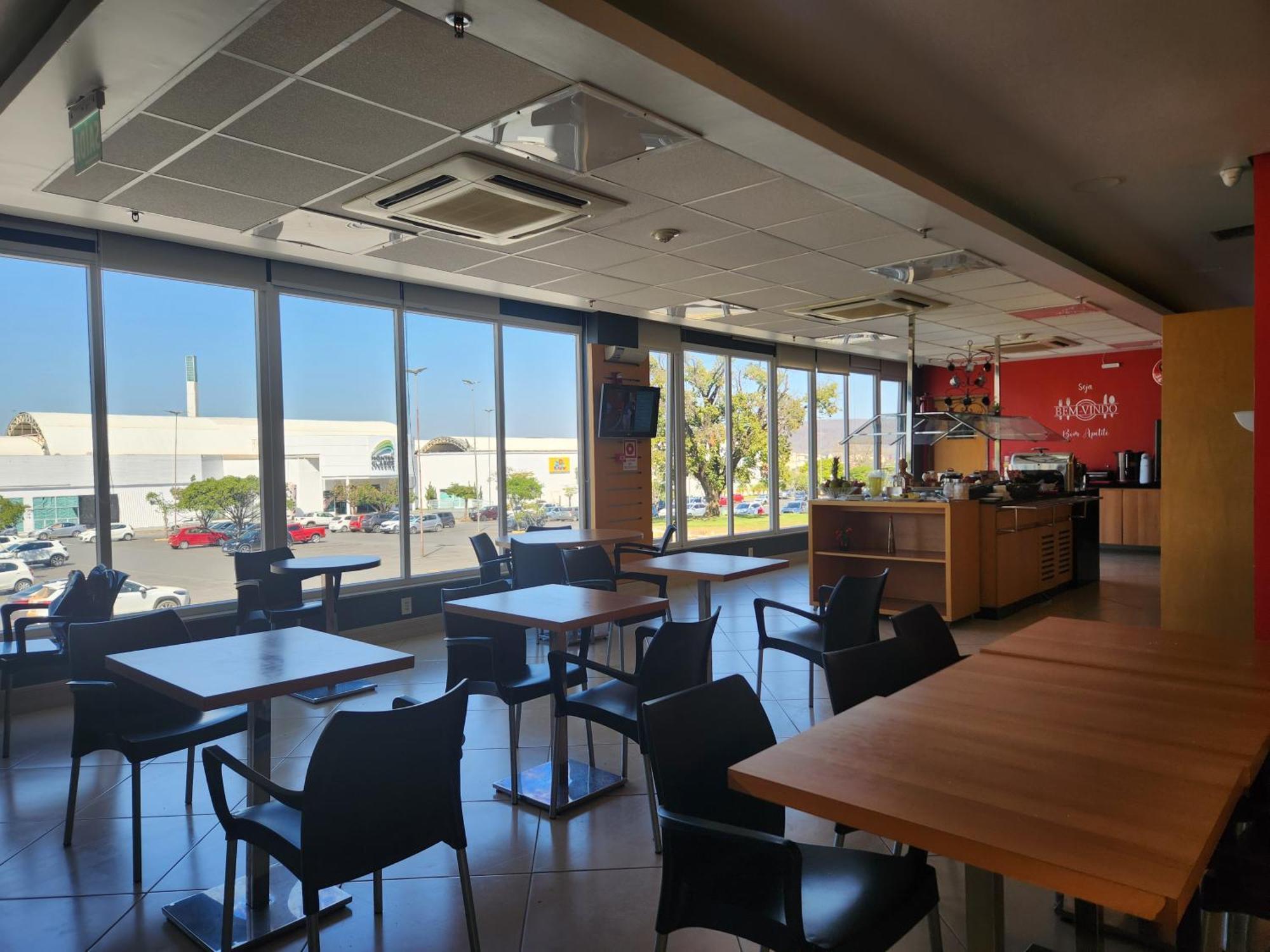 Ibis Montes Claros Shopping Hotel Exterior foto