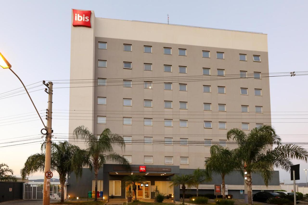 Ibis Montes Claros Shopping Hotel Exterior foto